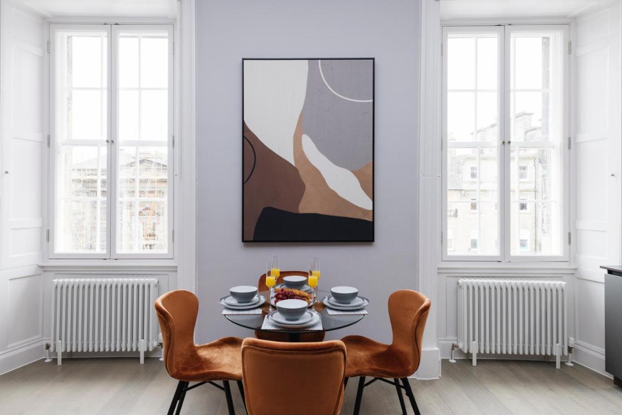 Joivy Luxurious Apt On Notable George Street Edinburgh Exterior photo