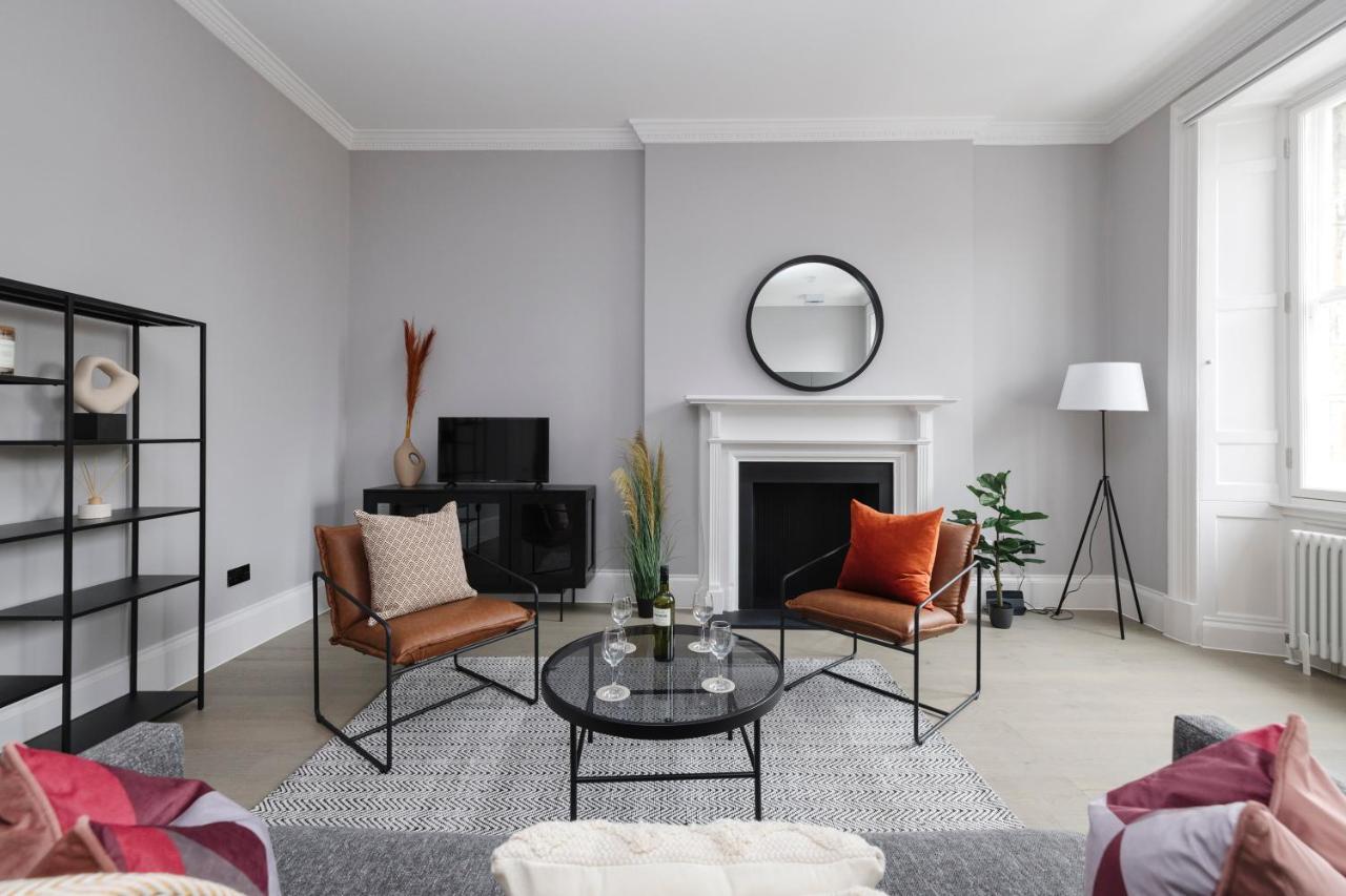 Joivy Luxurious Apt On Notable George Street Edinburgh Exterior photo