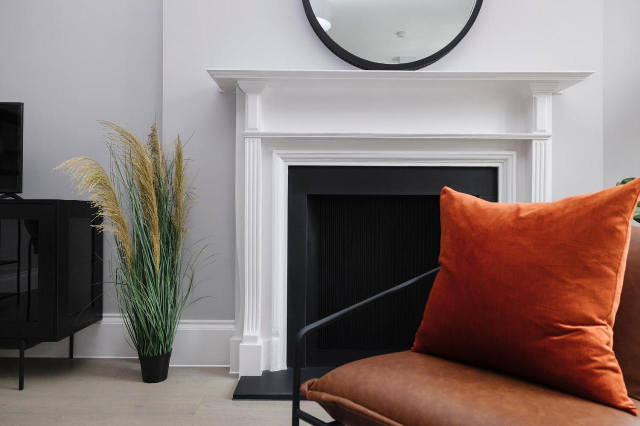 Joivy Luxurious Apt On Notable George Street Edinburgh Exterior photo